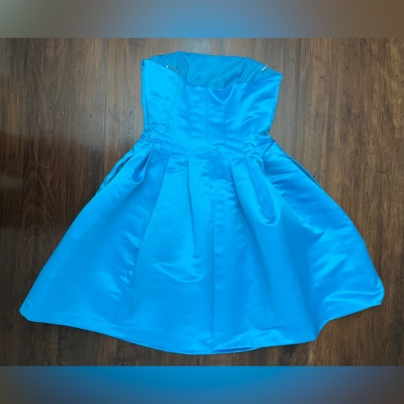 Trina Turk Nautilus Dress Size 6 Gulfstream Blue Wedding Formal Party Spring NWT - Picture 6 of 16